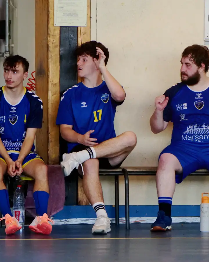 Match de handball du CL Marsannay, Marsannay-la-Côte : le banc pendant le match